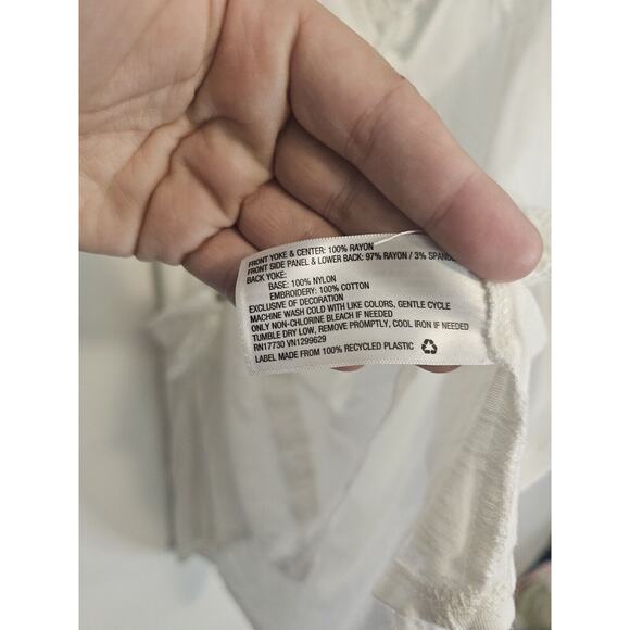 Knox Rose‎ Top White Flowy Boho Tank Feminine Crochet Detail Tassles XS Vneck - Picture 8 of 10